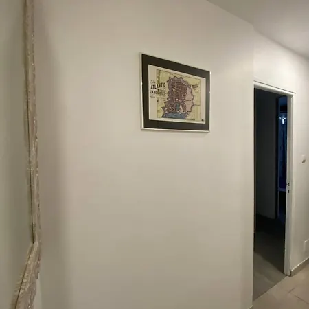 T3 Confort Avec Clim Et Wifi, Terrasse, 300m Commerces, A Proximite, Parking Prive - Fr-1-81-623 Apartmán