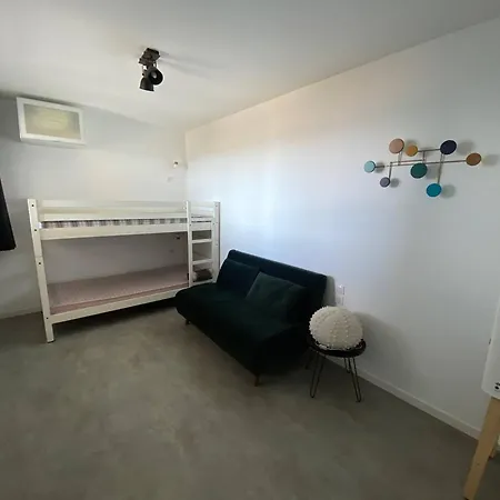 T3 Confort Avec Clim Et Wifi, Terrasse, 300m Commerces, A Proximite, Parking Prive - Fr-1-81-623 Apartmán *