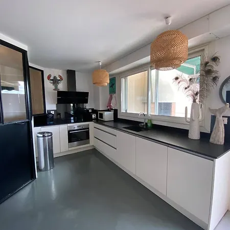 Apartmán T3 Confort Avec Clim Et Wifi, Terrasse, 300m Commerces, A Proximite, Parking Prive - Fr-1-81-623 Le Barcarès